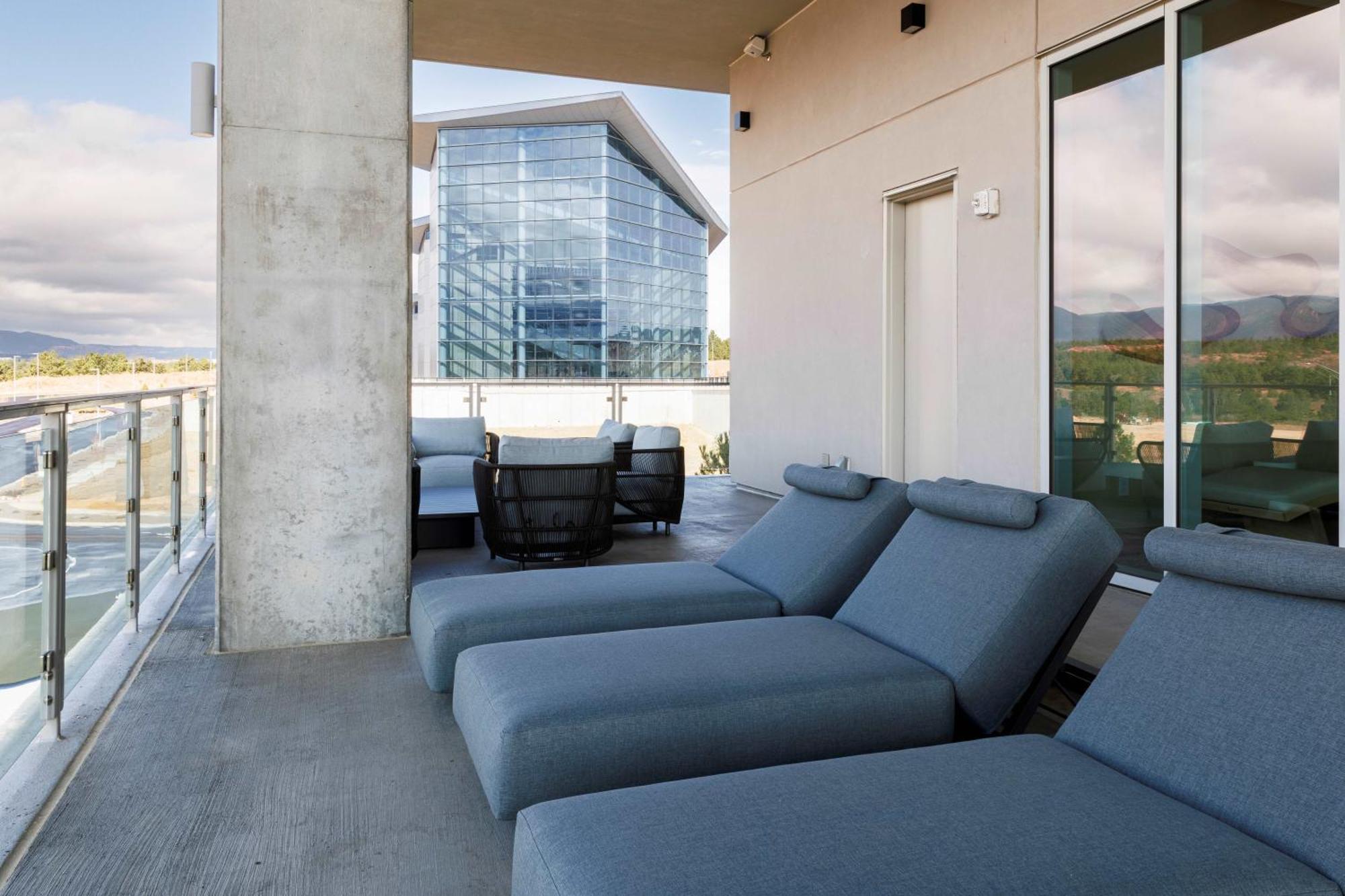 Hotel Polaris Gleneagle Esterno foto